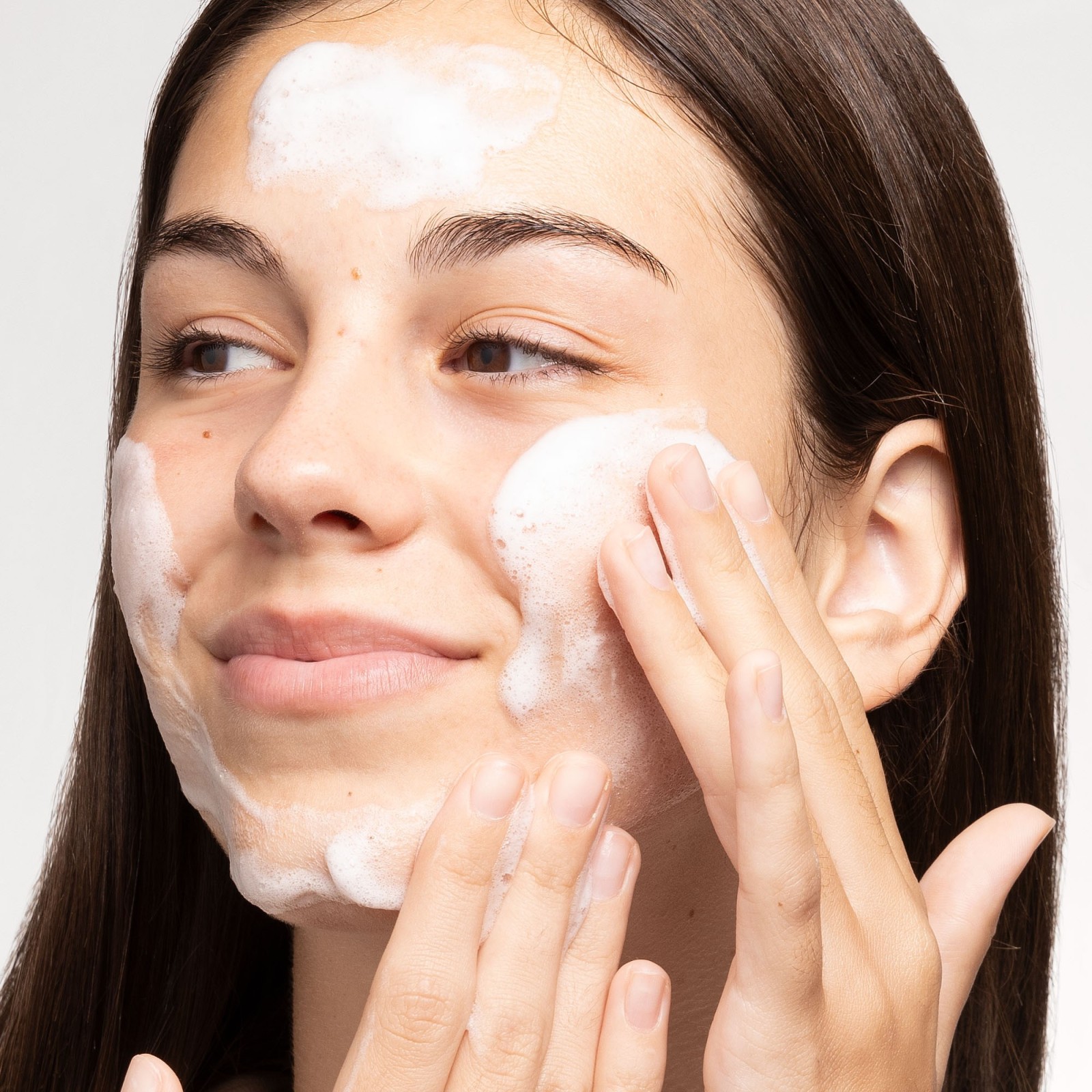 Reviving Rose Infusion Cream Cleanser - Aromatica | MiiN