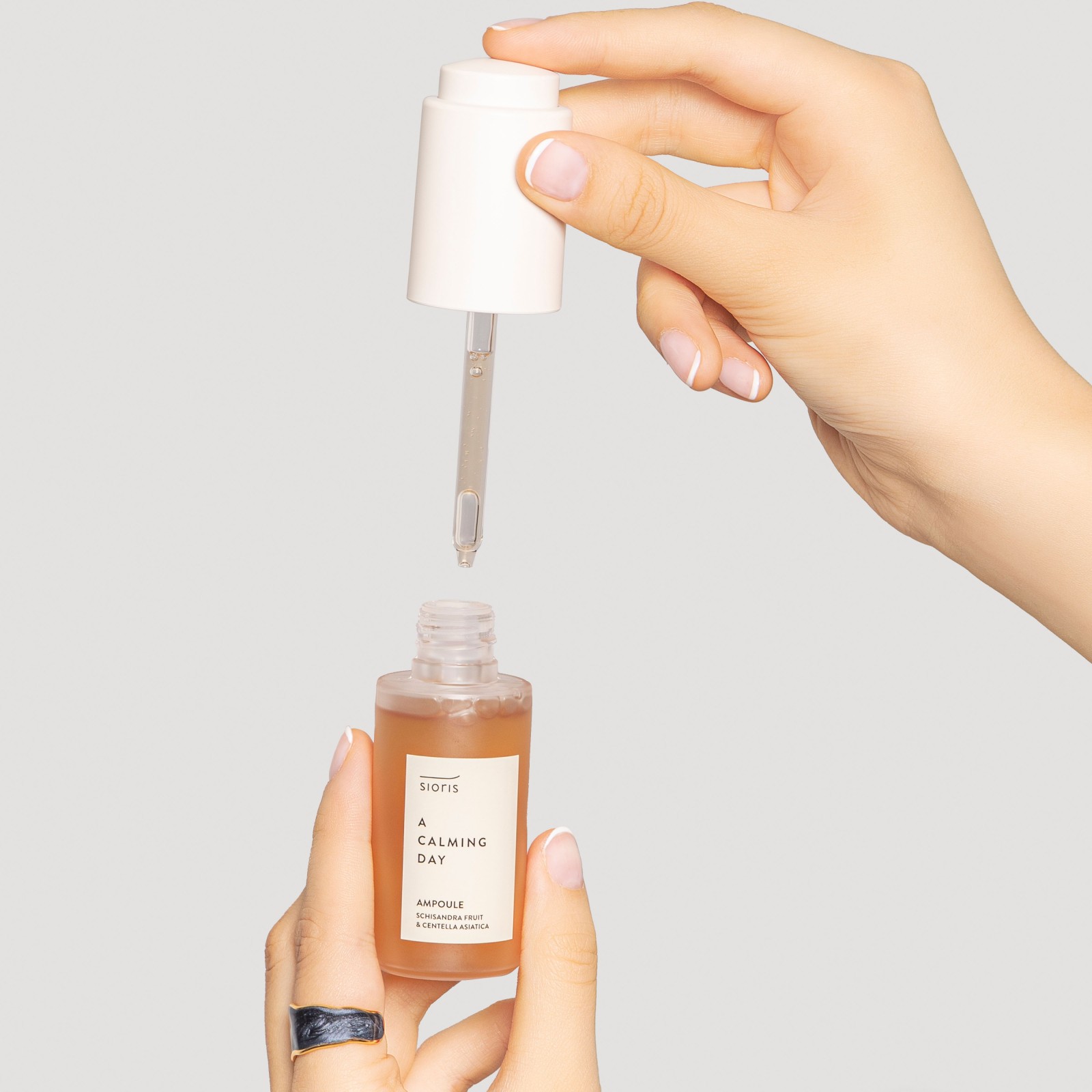 A Calming Day Ampoule - Sioris | MiiN Cosmetics